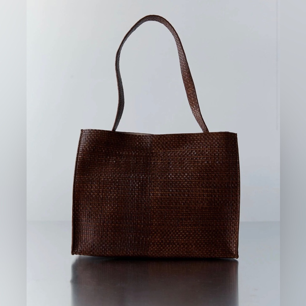 ST. AGNI WOVEN TOTE